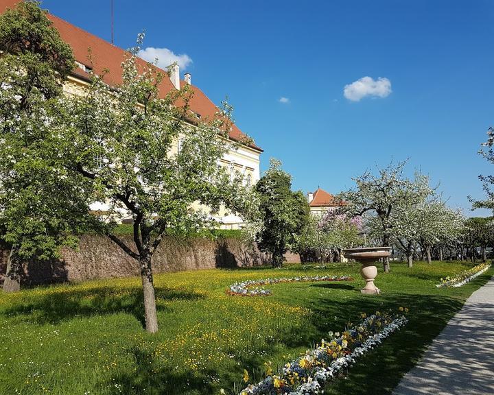 Schloss Dachau Cafe Restaurant